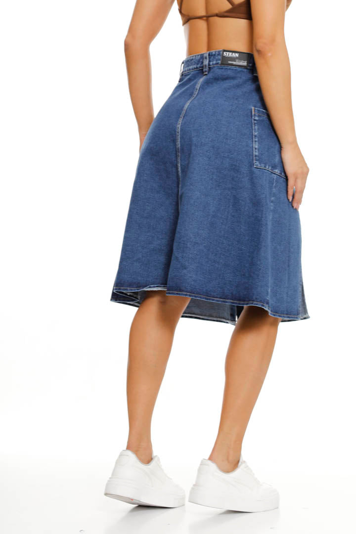 Falda Larga con Cortes